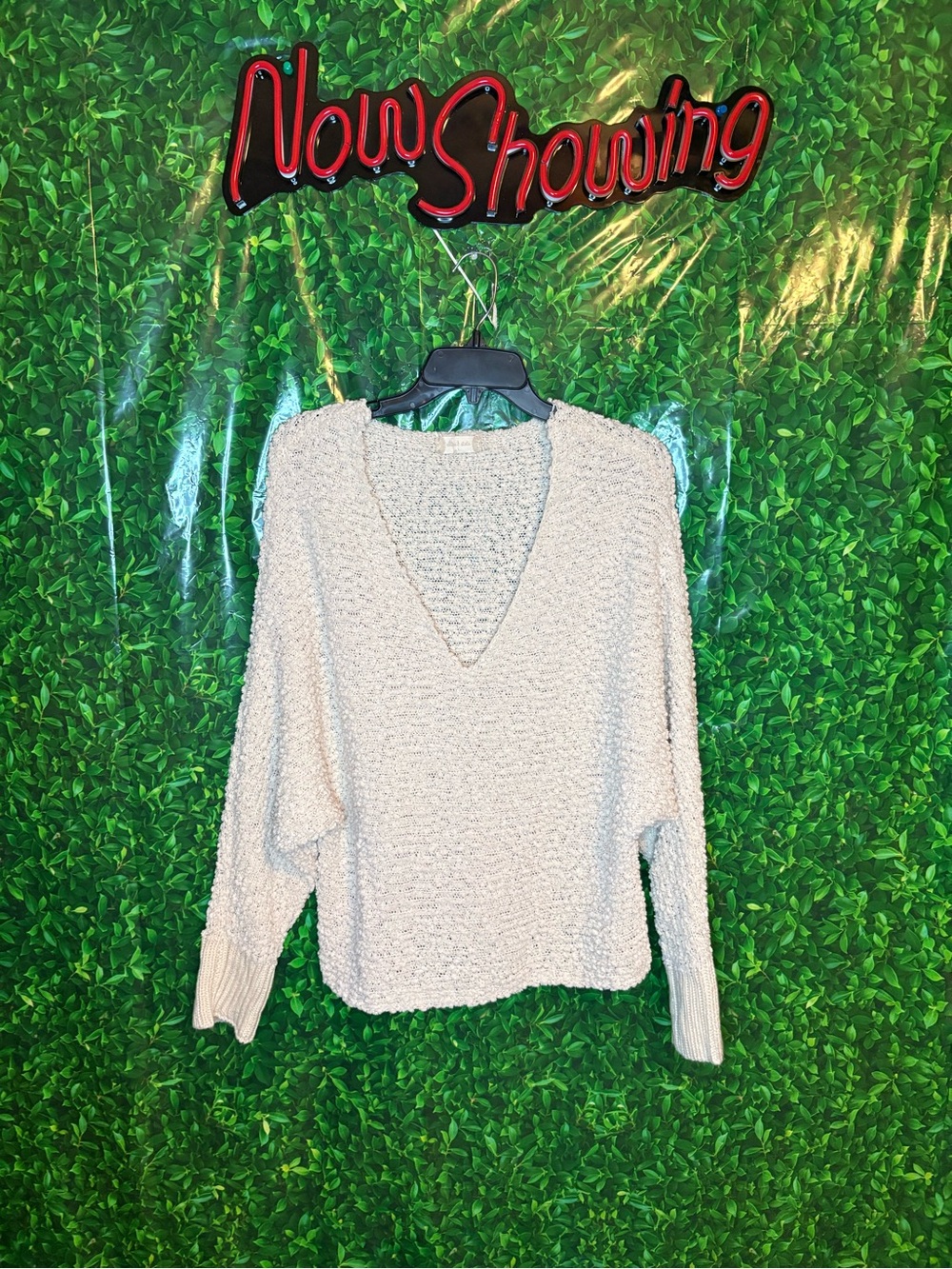 Cozy V-Neck Popcorn Knit Sweater - Cream